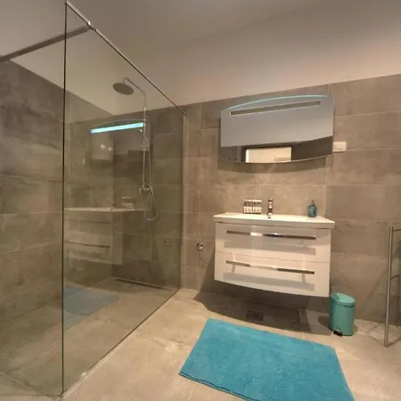 Estelle Apartman Póla